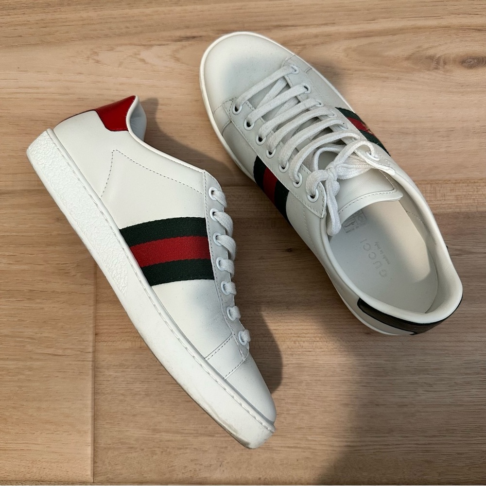 Gucci White Sneakers with Green and Red Stripe - Picture 2 of 14
